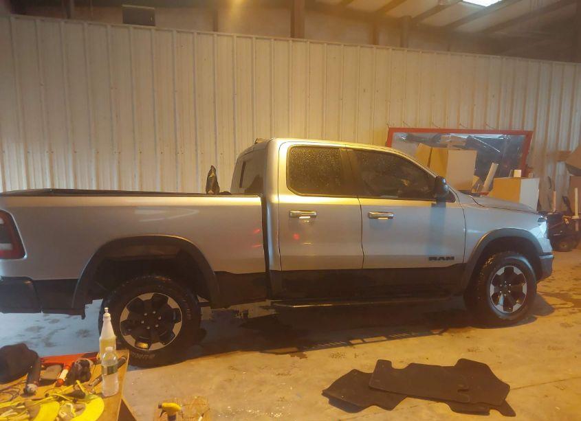 Photo 12 of 2019 Ram 1500 REBEL 4X4 6'4 BOX (VIN 1C6SRFET9KN861100)