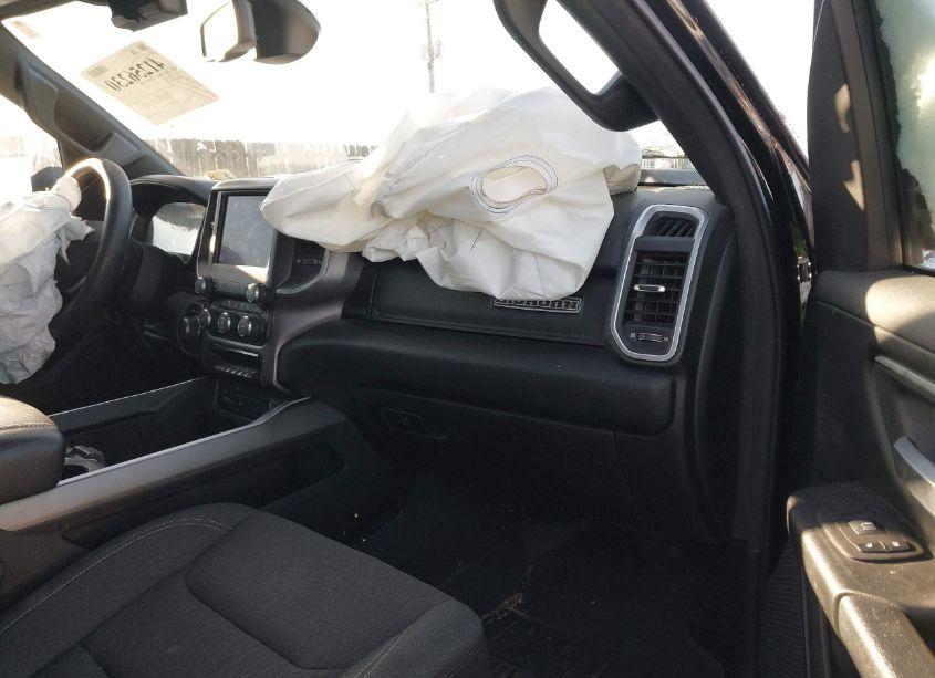 Photo 5 of 2019 Ram 1500 BIG HORN/LONE STAR 4X4 5'7 BOX (VIN 1C6SRFFT0KN673869)