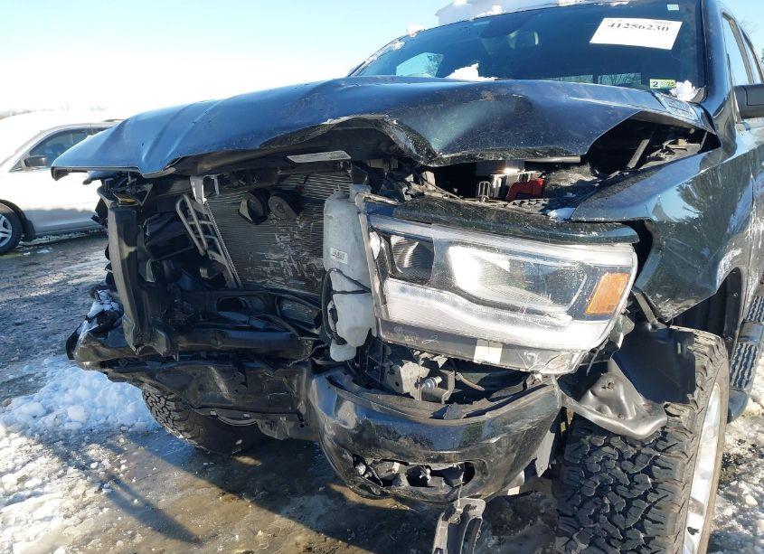 Photo 6 of 2019 Ram 1500 BIG HORN/LONE STAR 4X4 5'7 BOX (VIN 1C6SRFFT0KN673869)