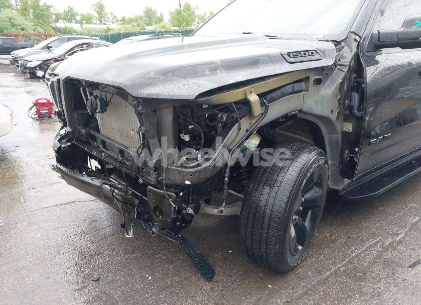 Photo 6 of 2019 Ram 1500 BIG HORN/LONE STAR 4X4 5'7 BOX (VIN 1C6SRFFT0KN731169)