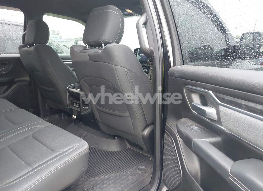 Photo 8 of 2019 Ram 1500 BIG HORN/LONE STAR 4X4 5'7 BOX (VIN 1C6SRFFT0KN731169)