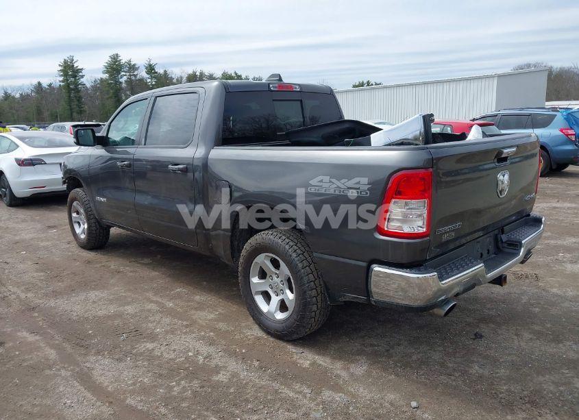 Photo 3 of 2019 Ram 1500 BIG HORN/LONE STAR 4X4 5'7 BOX (VIN 1C6SRFFT0KN912479)