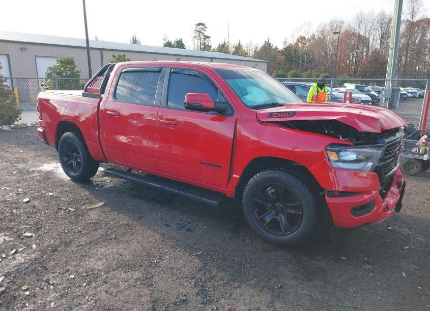 2020 Ram 1500 BIG HORN 4X4 5'7 BOX (VIN 1C6SRFFT0LN305595) main photo