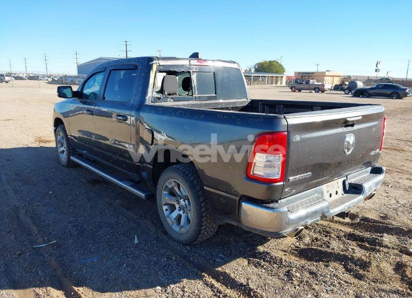 Photo 3 of 2022 Ram 1500 BIG HORN 4X4 5'7 BOX (VIN 1C6SRFFT0NN406848)