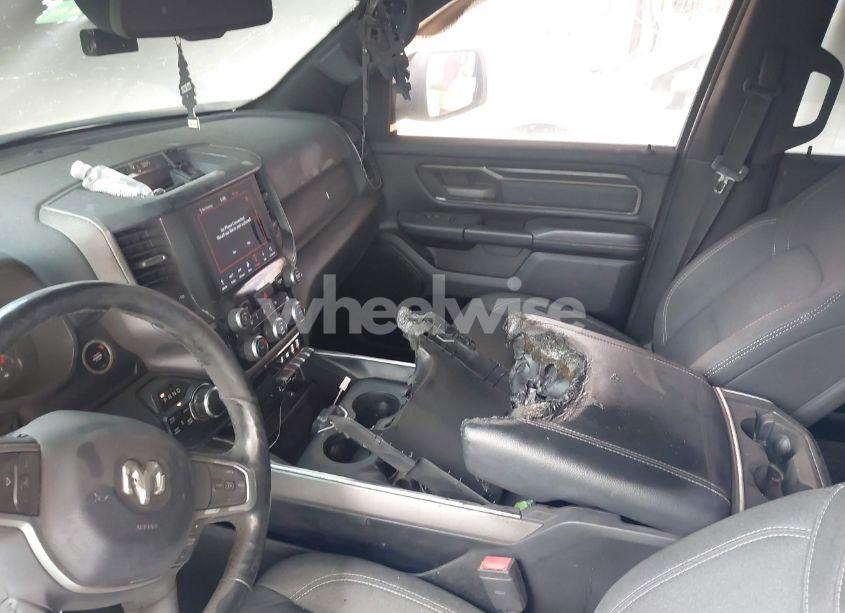 Photo 6 of 2019 Ram 1500 BIG HORN/LONE STAR 4X4 5'7 BOX (VIN 1C6SRFFT1KN559122)