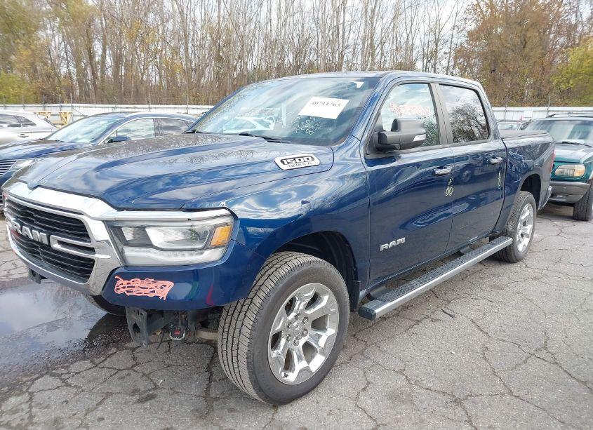 Photo 2 of 2019 Ram 1500 BIG HORN/LONE STAR 4X4 5'7 BOX (VIN 1C6SRFFT1KN638337)