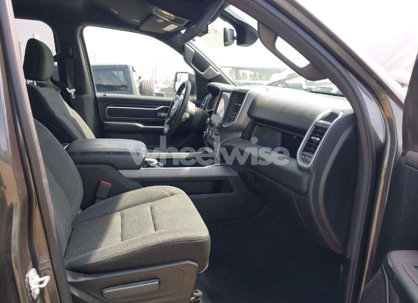 Photo 5 of 2019 Ram 1500 BIG HORN/LONE STAR 4X4 5'7 BOX (VIN 1C6SRFFT1KN732525)