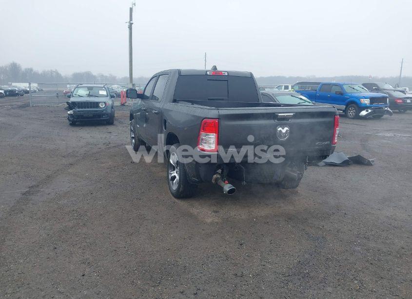 Photo 3 of 2019 Ram 1500 BIG HORN/LONE STAR 4X4 5'7 BOX (VIN 1C6SRFFT1KN803724)