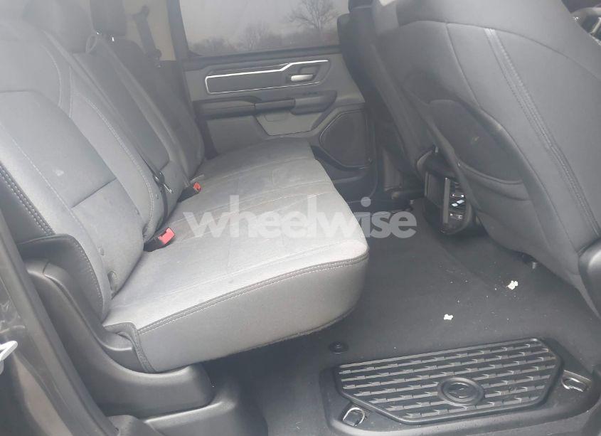 Photo 8 of 2019 Ram 1500 BIG HORN/LONE STAR 4X4 5'7 BOX (VIN 1C6SRFFT1KN803724)