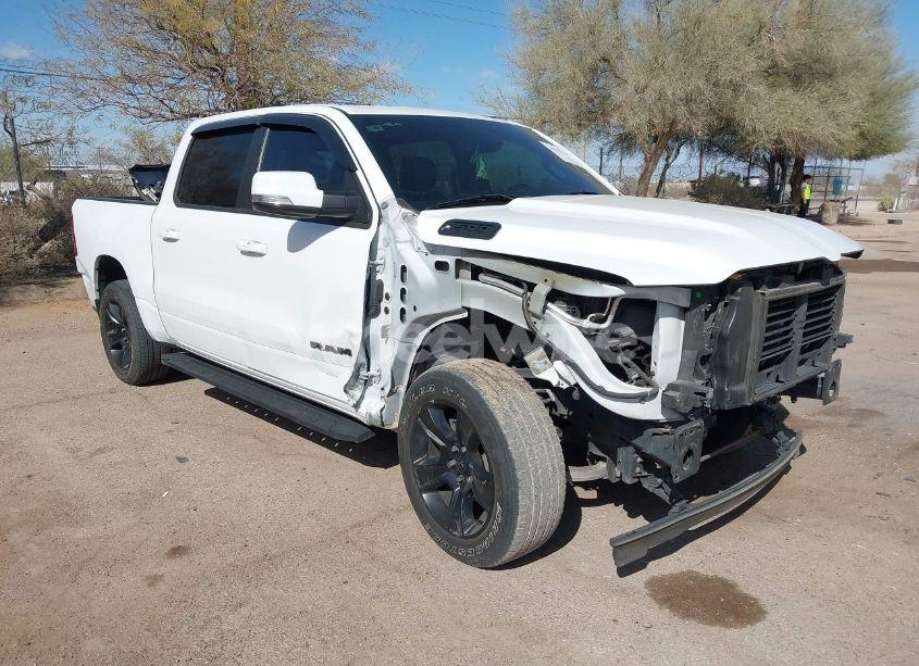 2020 Ram 1500 BIG HORN 4X4 5'7 BOX (VIN 1C6SRFFT1LN109746) main photo