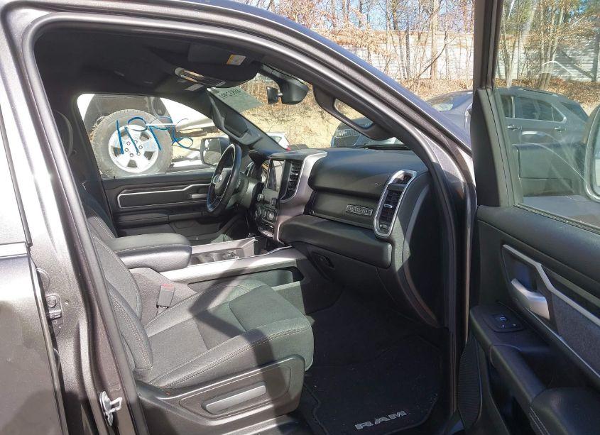 Photo 5 of 2020 Ram 1500 BIG HORN 4X4 5'7 BOX (VIN 1C6SRFFT1LN383786)