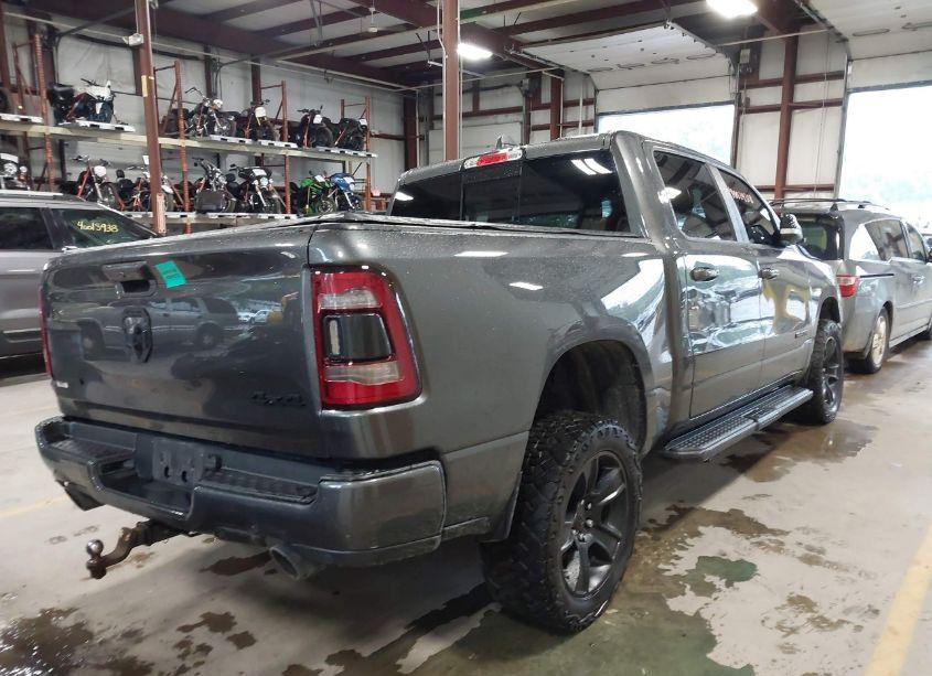 Photo 4 of 2021 Ram 1500 BIG HORN 4X4 5'7 BOX (VIN 1C6SRFFT1MN522896)
