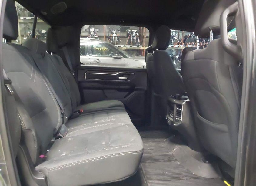 Photo 8 of 2021 Ram 1500 BIG HORN 4X4 5'7 BOX (VIN 1C6SRFFT1MN522896)