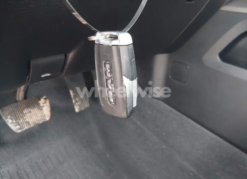 Photo 11 of 2021 Ram 1500 BIG HORN 4X4 5'7 BOX (VIN 1C6SRFFT1MN586470)