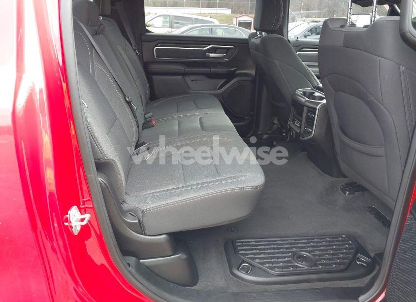 Photo 8 of 2021 Ram 1500 BIG HORN 4X4 5'7 BOX (VIN 1C6SRFFT1MN586470)