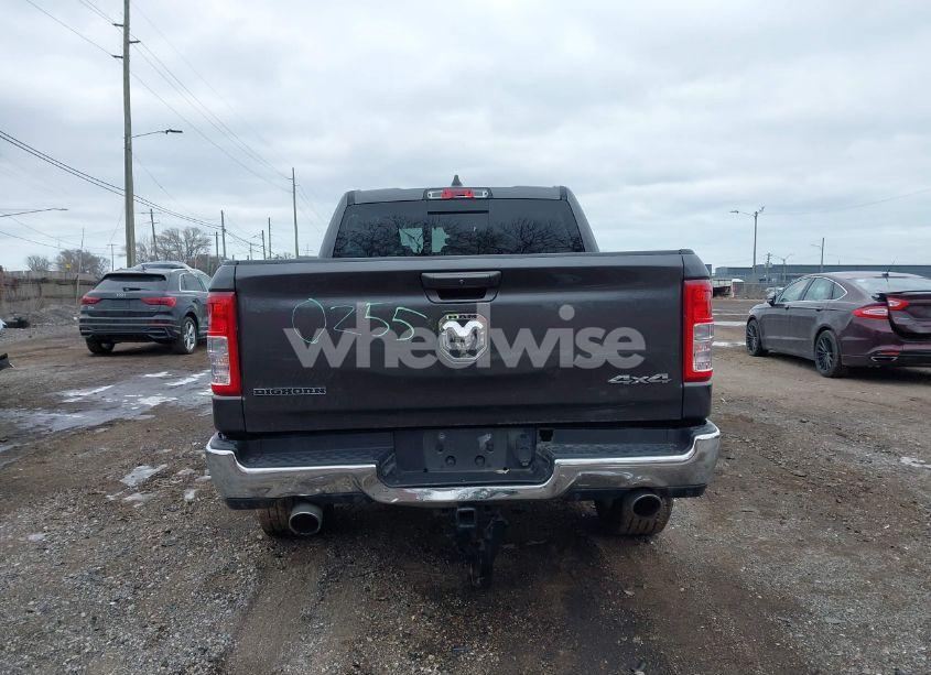 Photo 15 of 2021 Ram 1500 (VIN 1C6SRFFT1MN670255)