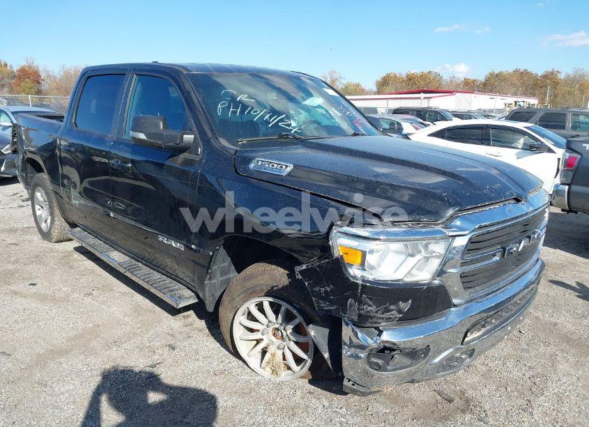 2021 Ram 1500 BIG HORN 4X4 5'7 BOX (VIN 1C6SRFFT1MN692725) main photo