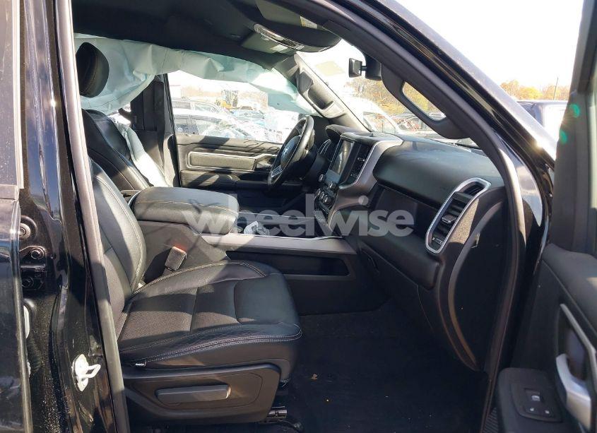 Photo 5 of 2021 Ram 1500 BIG HORN 4X4 5'7 BOX (VIN 1C6SRFFT1MN692725)