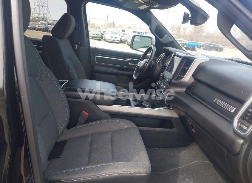 Photo 5 of 2019 Ram 1500 BIG HORN/LONE STAR 4X4 5'7 BOX (VIN 1C6SRFFT2KN783404)