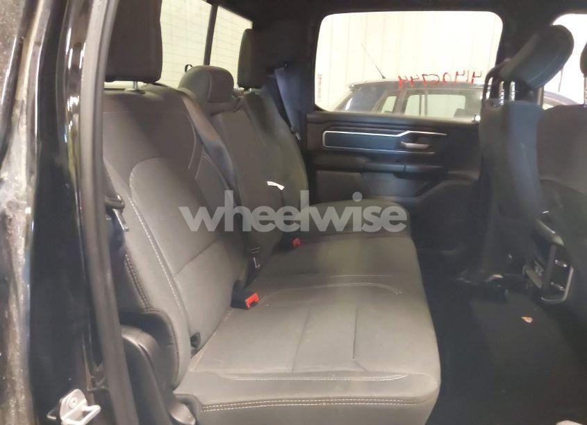 Photo 8 of 2021 Ram 1500 BIG HORN 4X4 5'7 BOX (VIN 1C6SRFFT2MN547225)