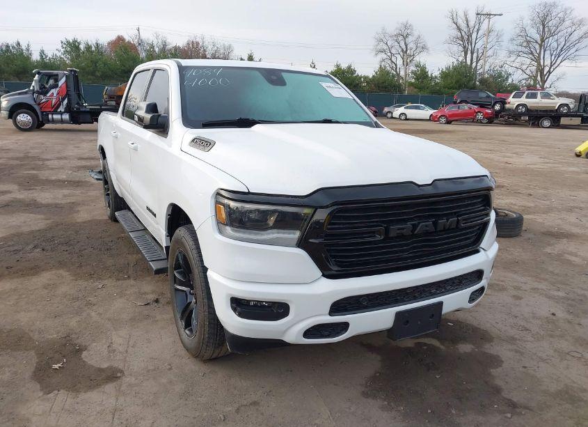 2021 Ram 1500 BIG HORN 4X4 5'7 BOX (VIN 1C6SRFFT2MN611098) main photo