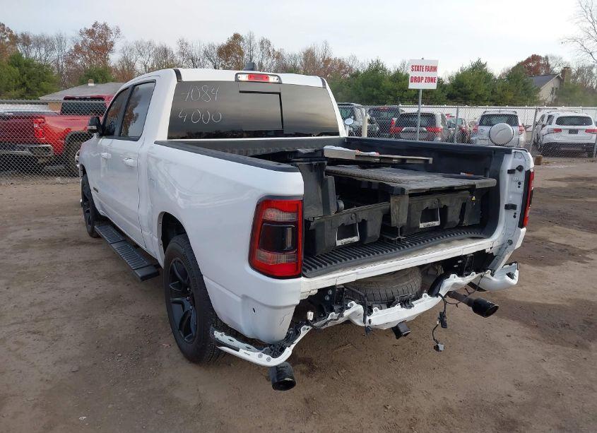 Photo 3 of 2021 Ram 1500 BIG HORN 4X4 5'7 BOX (VIN 1C6SRFFT2MN611098)