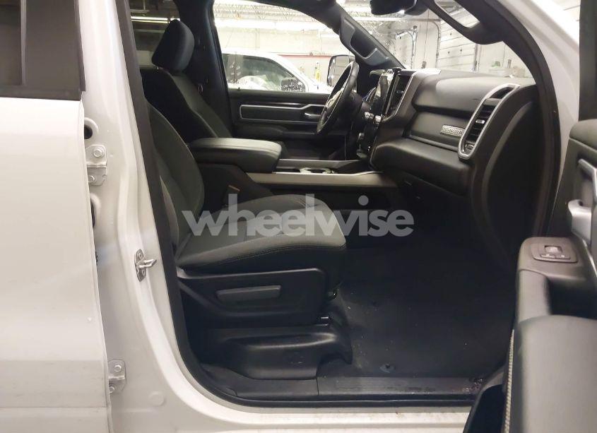 Photo 5 of 2022 Ram 1500 BIG HORN 4X4 5'7 BOX (VIN 1C6SRFFT2NN102145)