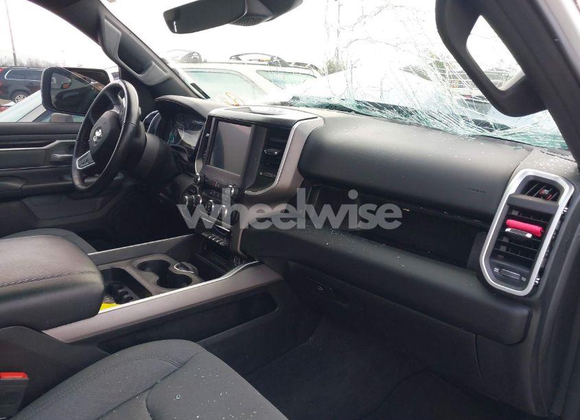 Photo 5 of 2022 Ram 1500 BIG HORN 4X4 5'7 BOX (VIN 1C6SRFFT2NN320943)