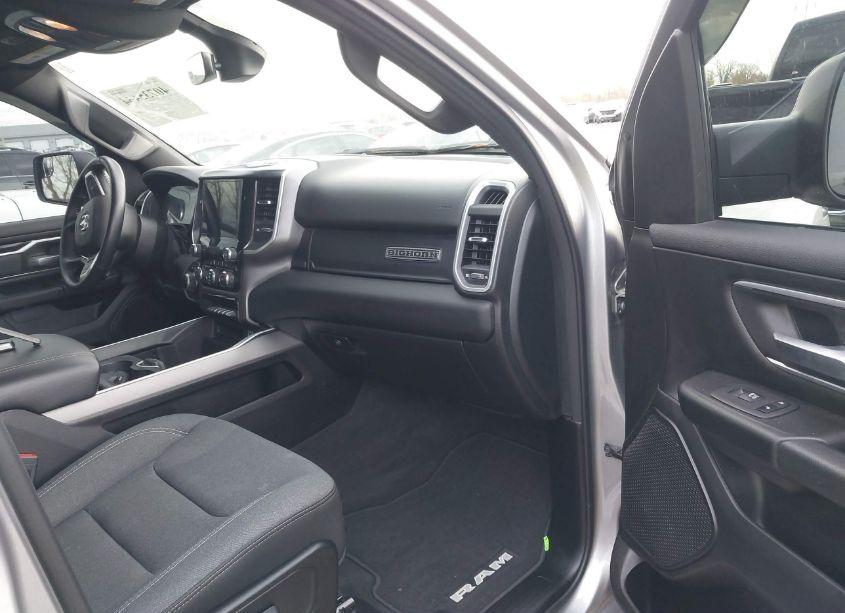 Photo 5 of 2022 Ram 1500 BIG HORN 4X4 5'7 BOX (VIN 1C6SRFFT2NN448695)