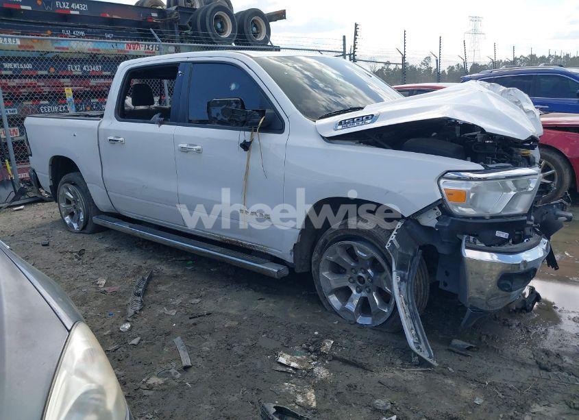 2019 Ram 1500 BIG HORN/LONE STAR 4X4 5'7 BOX (VIN 1C6SRFFT3KN560353) main photo