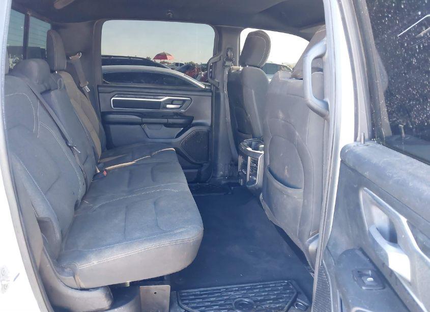 Photo 8 of 2019 Ram 1500 BIG HORN/LONE STAR 4X4 5'7 BOX (VIN 1C6SRFFT3KN624715)