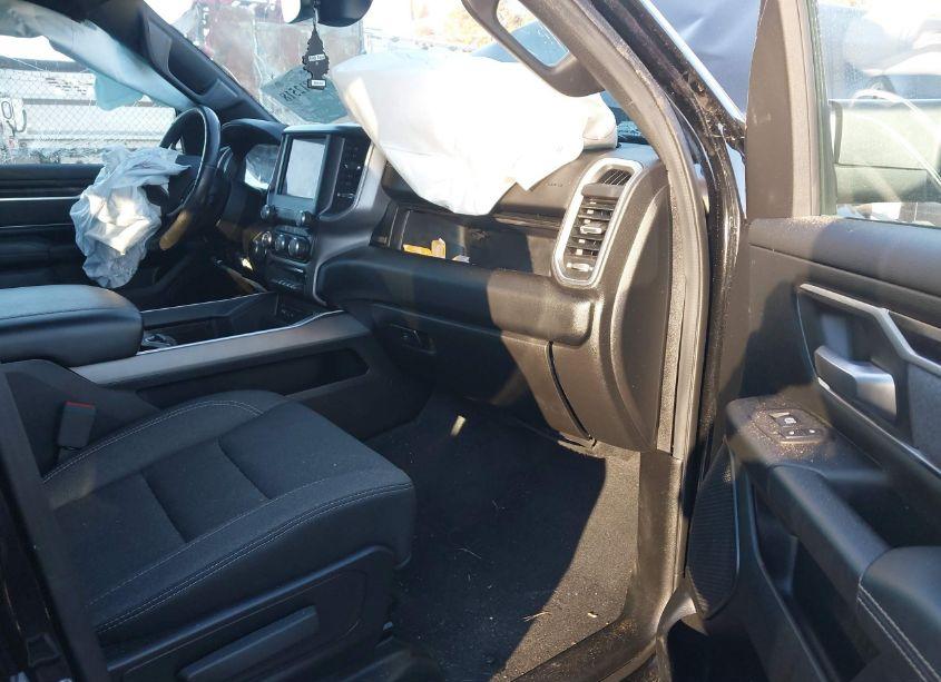 Photo 5 of 2019 Ram 1500 BIG HORN/LONE STAR 4X4 5'7 BOX (VIN 1C6SRFFT3KN776459)