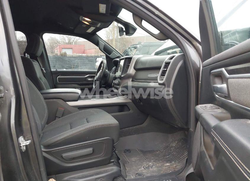 Photo 5 of 2021 Ram 1500 BIG HORN 4X4 5'7 BOX (VIN 1C6SRFFT3MN506618)