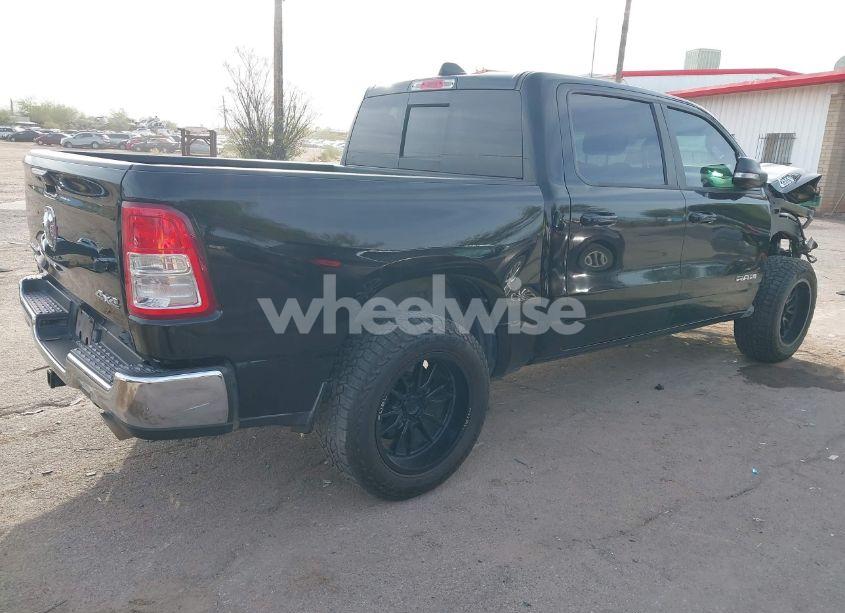 Photo 4 of 2021 Ram 1500 BIG HORN 4X4 5'7 BOX (VIN 1C6SRFFT3MN634423)