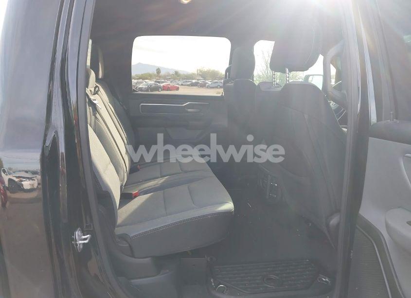 Photo 8 of 2021 Ram 1500 BIG HORN 4X4 5'7 BOX (VIN 1C6SRFFT3MN634423)