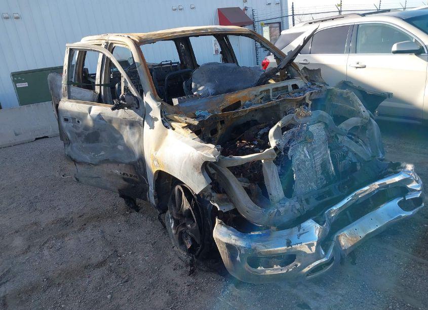 2021 Ram 1500 BIG HORN 4X4 5'7 BOX (VIN 1C6SRFFT3MN773600) main photo