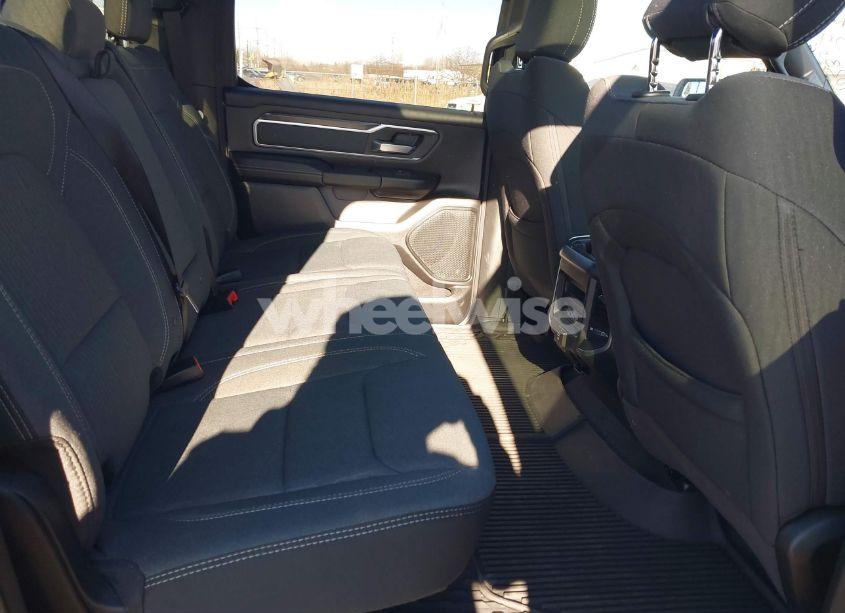 Photo 8 of 2022 Ram 1500 BIG HORN 4X4 5'7 BOX (VIN 1C6SRFFT3NN402356)