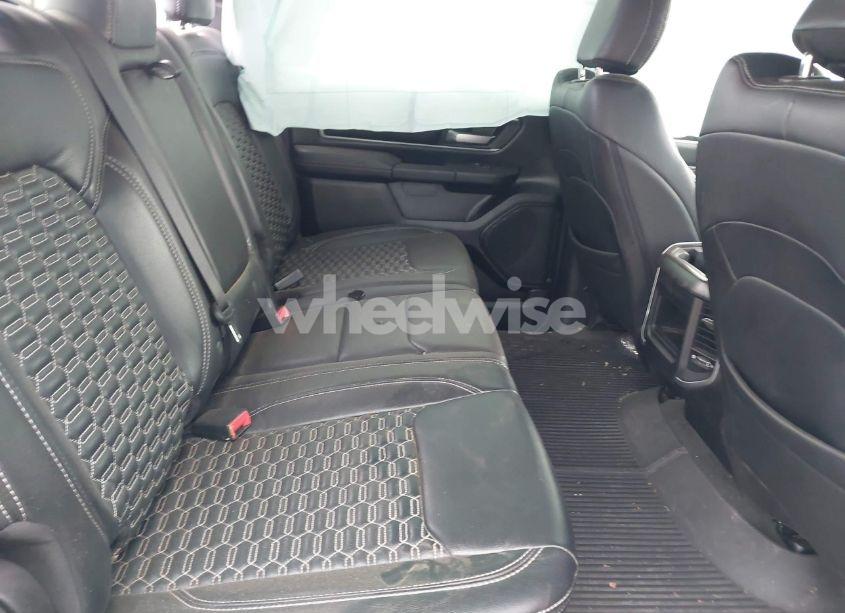 Photo 8 of 2022 Ram 1500 BIG HORN 4X4 5'7 BOX (VIN 1C6SRFFT3NN444638)