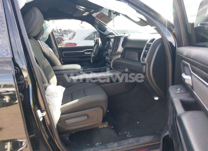 Photo 5 of 2019 Ram 1500 BIG HORN/LONE STAR 4X4 5'7 BOX (VIN 1C6SRFFT4KN681439)