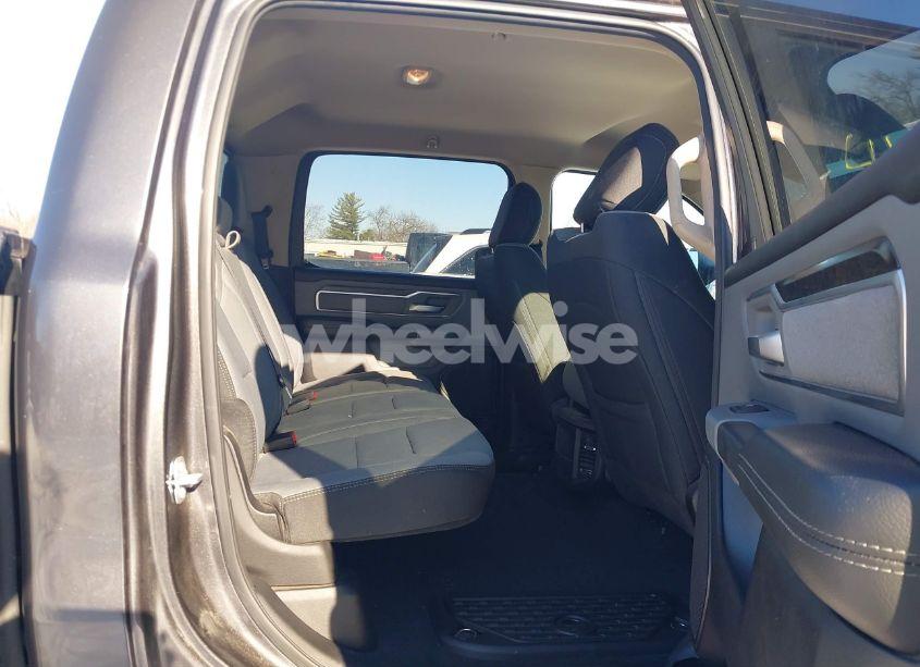 Photo 8 of 2019 Ram 1500 BIG HORN/LONE STAR 4X4 5'7 BOX (VIN 1C6SRFFT4KN693526)