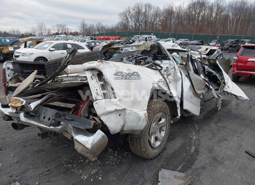 Photo 4 of 2019 Ram 1500 (VIN 1C6SRFFT4KN784926)