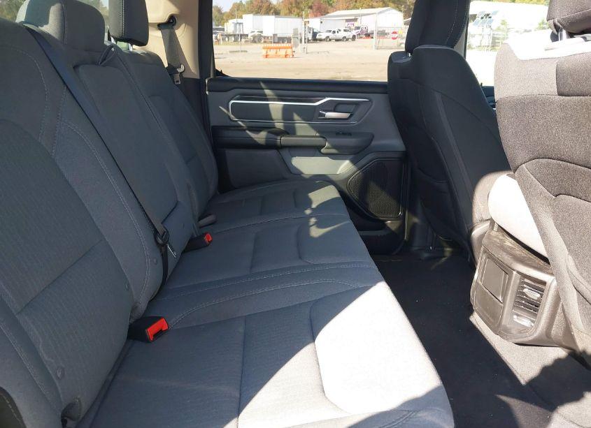 Photo 8 of 2019 Ram 1500 BIG HORN/LONE STAR 4X4 5'7 BOX (VIN 1C6SRFFT5KN804455)