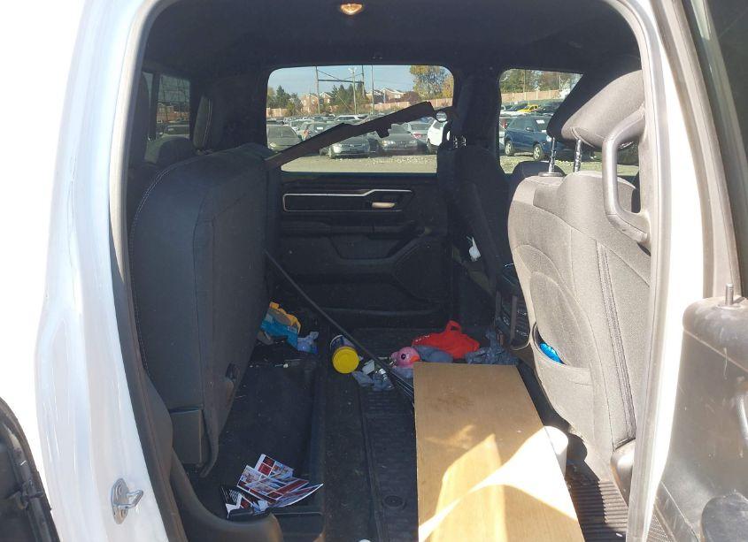 Photo 8 of 2019 Ram 1500 BIG HORN/LONE STAR 4X4 5'7 BOX (VIN 1C6SRFFT5KN857740)