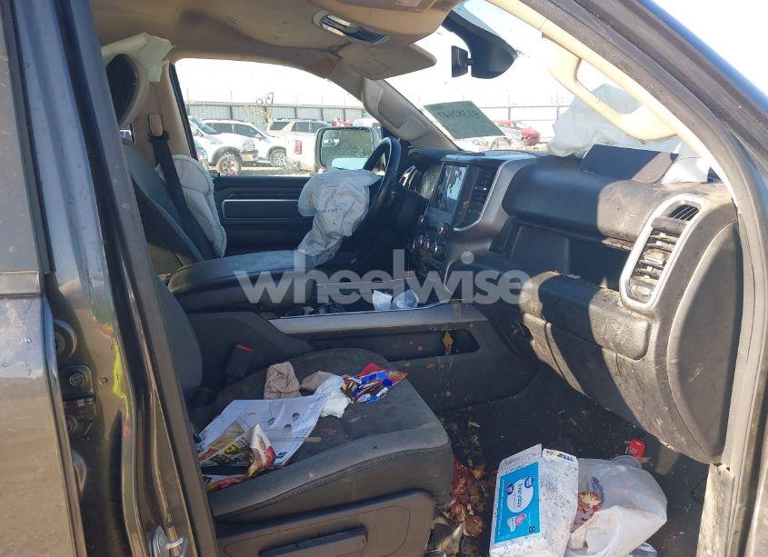 Photo 5 of 2020 Ram 1500 BIG HORN 4X4 5'7 BOX (VIN 1C6SRFFT5LN127361)