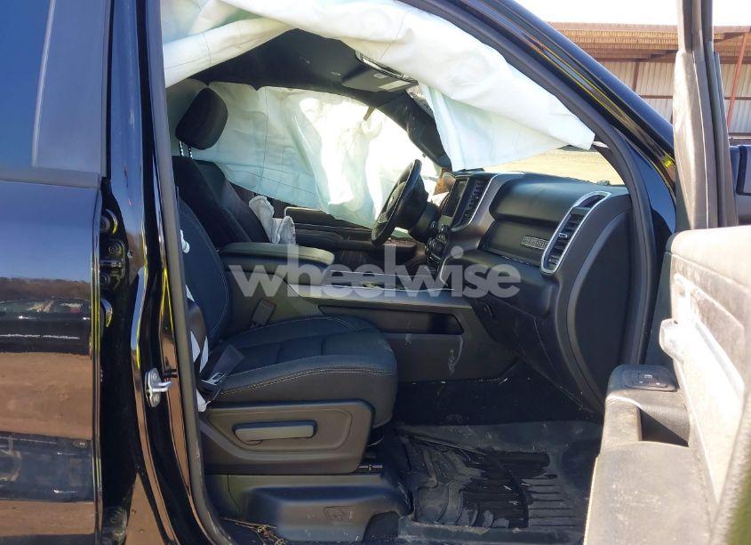 Photo 5 of 2020 Ram 1500 BIG HORN 4X4 5'7 BOX (VIN 1C6SRFFT5LN330864)