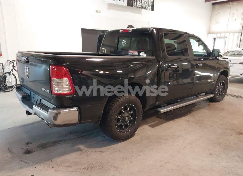 Photo 4 of 2020 Ram 1500 BIG HORN 4X4 5'7 BOX (VIN 1C6SRFFT5LN362570)