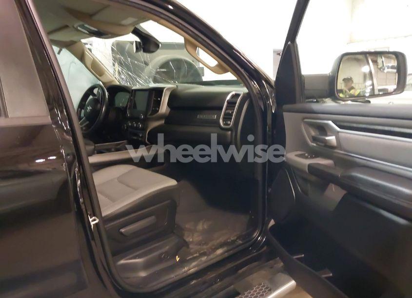 Photo 5 of 2020 Ram 1500 BIG HORN 4X4 5'7 BOX (VIN 1C6SRFFT5LN362570)