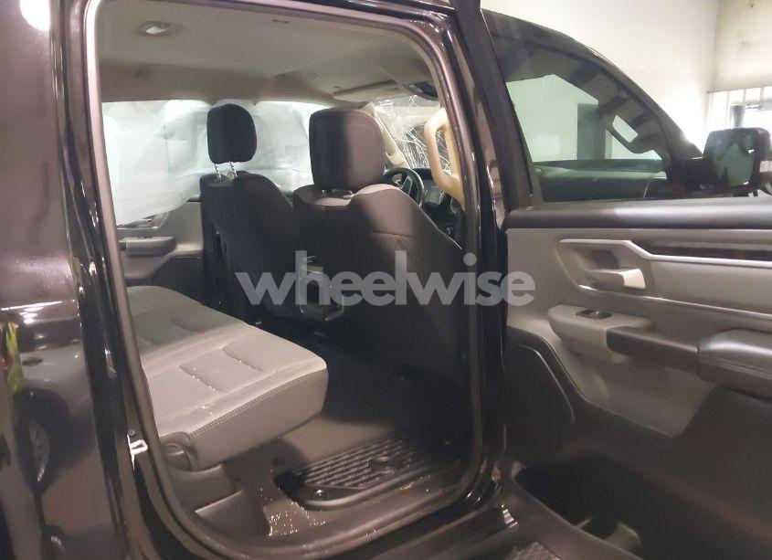 Photo 8 of 2020 Ram 1500 BIG HORN 4X4 5'7 BOX (VIN 1C6SRFFT5LN362570)