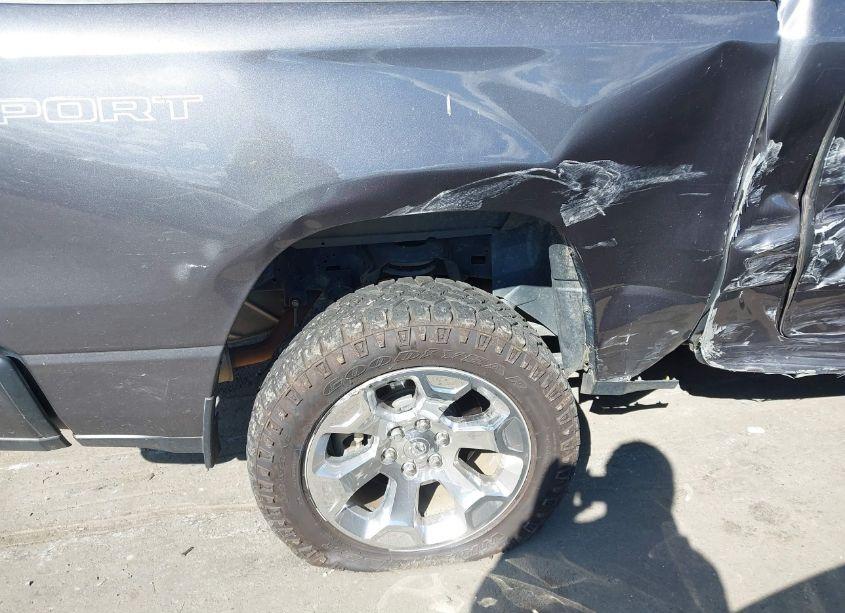 Photo 17 of 2021 Ram 1500 BIG HORN 4X4 5'7 BOX (VIN 1C6SRFFT5MN615663)