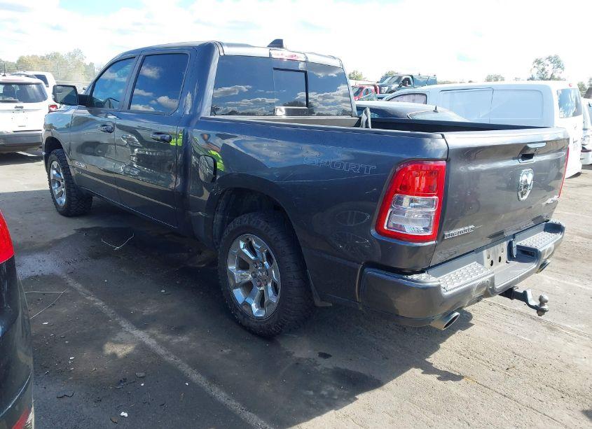 Photo 3 of 2021 Ram 1500 BIG HORN 4X4 5'7 BOX (VIN 1C6SRFFT5MN615663)